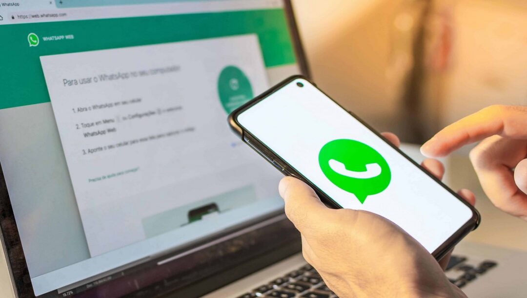 فاواپرس - واتس‌اپ عقب‌نشینی کرد / حساب کاربران محدود نمی‌شود