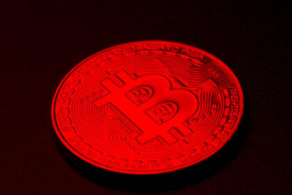 فاواپرس - علت سقوط بیت کوین به زیر 40 هزار دلار؛ چه بود؟