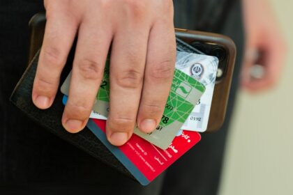 فاواپرس - طرح کارت بانکی هوشمند از چه زمانی اجرا می‌شود؟
