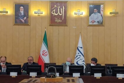 فاواپرس - سخنگوی کمیسیون طرح صیانت، ادعای حذف گزینه مسدودسازی شبکه‌های اجتماعی را تکذیب کرد