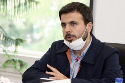 فاواپرس - عضو هیات رییسه مجلس: ای‌نماد سنگ بزرگی در مقابل کارآفرینی است