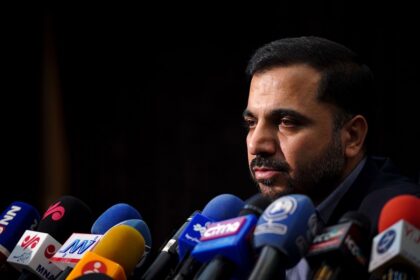 فاواپرس - وزیر ارتباطات خبر قطع اینترنت را تکذیب کرد