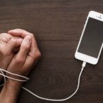 فاواپرس - فهرست بدترین کشورها از نظر اعتیاد به موبایل منتشر شد: ایران در رده ششم