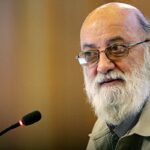 فاواپرس - رییس شورای شهر تهران: مجوزی که وزارت کشور به تاکسی‌ها اینترنتی داده است، خلاف قانون است