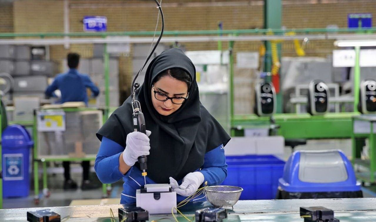 فاواپرس / وضعیت بد زنان ایرانی در حوزه قوانین کار