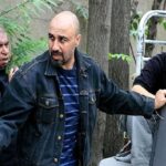 فاواپرس / چیزهایی که رضا عطاران با دستمزد عجیب سریال خانه به دوش می‌توانست بخرد