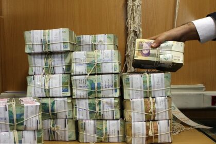 فاواپرس - یارانه نقدی فروردین 1402 چقدر است و کی واریز می‌شود؟