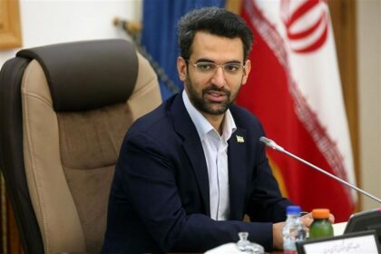 فاواپرس - پاسخ آذری جهرمی به حسین شریعتمداری
