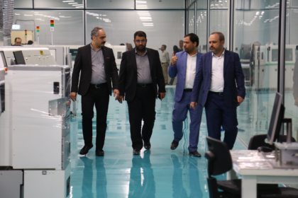فاواپرس - بازدید معاون فناوری و نوآوری وزارت ارتباطات از کارخانه فناپ تک