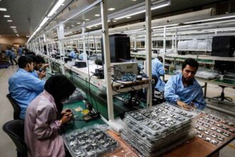 فاواپرس - مرکز پژوهش‌های مجلس: اعتبار ۵۰۰ میلیارد تومانی تولید موبایل داخلی بین وزارت‌های صمت و ارتباطات تقسیم شود