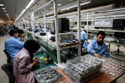 فاواپرس - مرکز پژوهش‌های مجلس: اعتبار ۵۰۰ میلیارد تومانی تولید موبایل داخلی بین وزارت‌های صمت و ارتباطات تقسیم شود