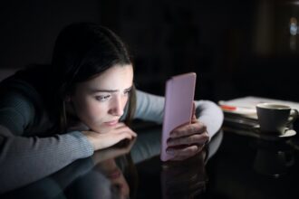 فاواپرس - شبکه‌های اجتماعی از افسردگی پیشگیری می‌کنند؟