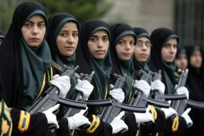 استقبال مردان از کارزار درخواست تصویب سربازی برای دختران جنجالی شد