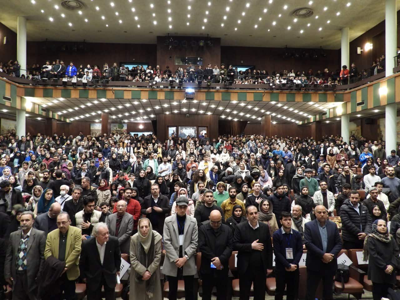 هو شدن لاریجانی و حداد عادل در مراسم سالگرد تاسیس دانشگاه تهران