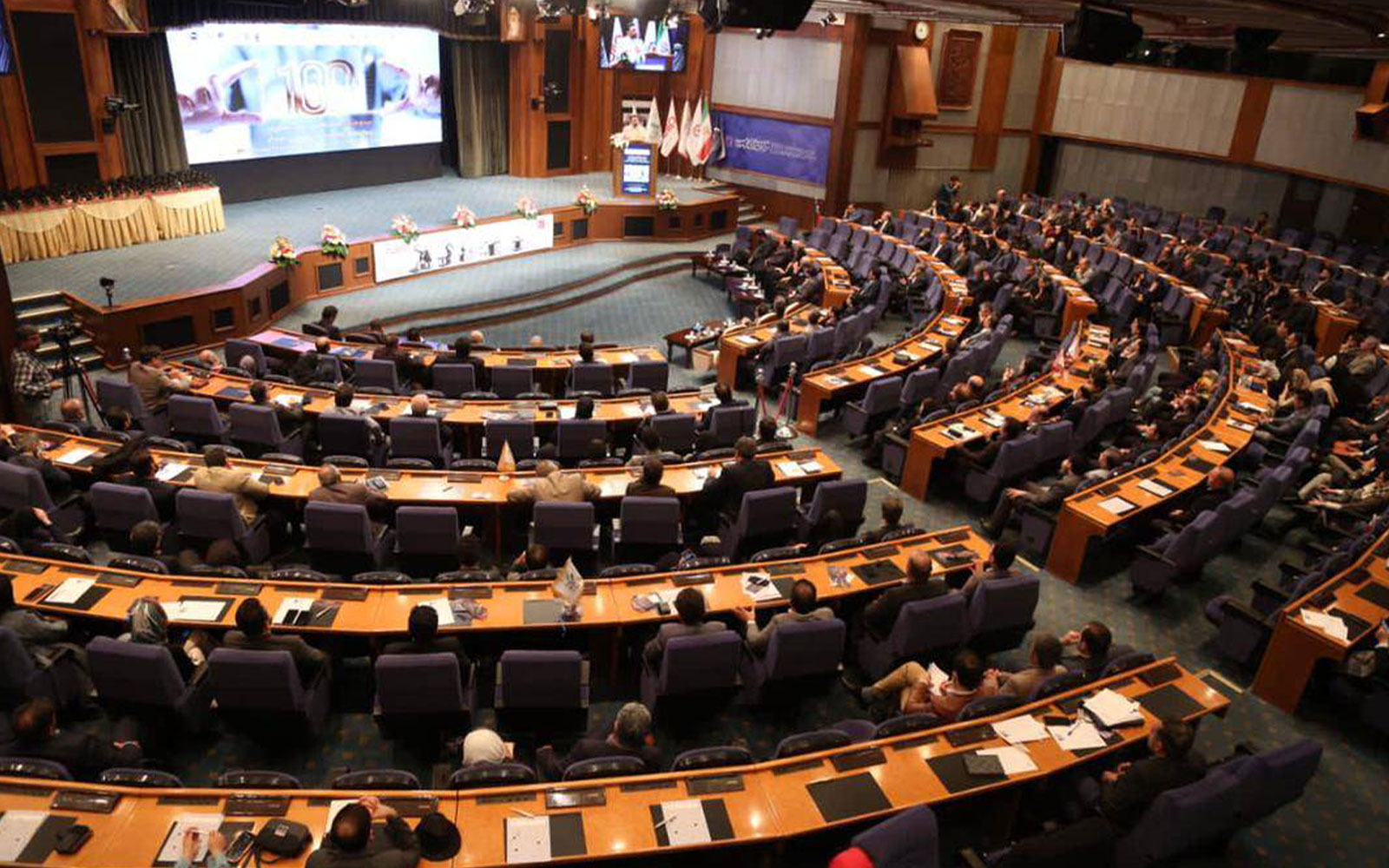 فاواپرس / اعطا تندیس مشتری‌مداری به ارتباط فردا