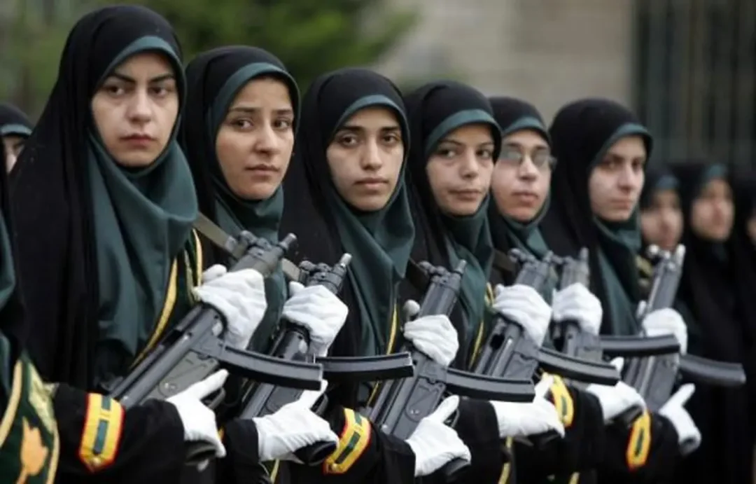 استقبال مردان از کارزار درخواست تصویب سربازی برای دختران جنجالی شد