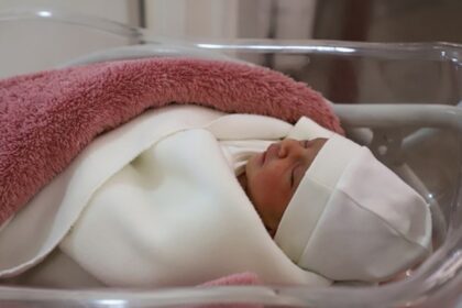 یارانه جدید ۶۰۰ هزار تومانی از امروز واریز می‌شود نوزاد تولد