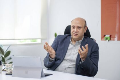 وحید عباس‌زاده، مدیرعامل آیس