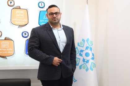 امیررضا صادقی، مدیر سرمایه‌گذاری سامانه تامین مالی و سرمایه‌گذاری کارن کراد